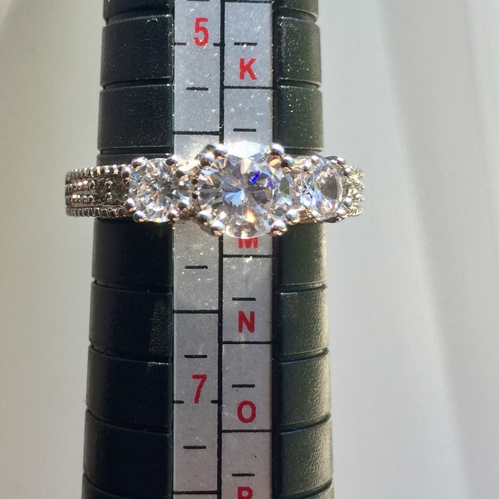 Ring - Picture 5 of 5